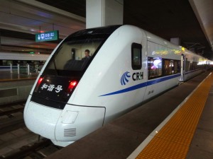上海から最速高鉄なら1時間半、動車組なら2時間半で寧波に着く