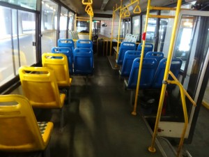 上海941路バスの椅子はプラスチック