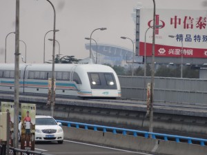 上海浦東国際空港のリニアモータカー
