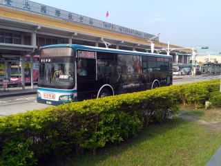 台北松山国際空港の公共バス乗り場