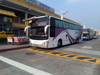 台北松山国際空港から周辺都市へのバス